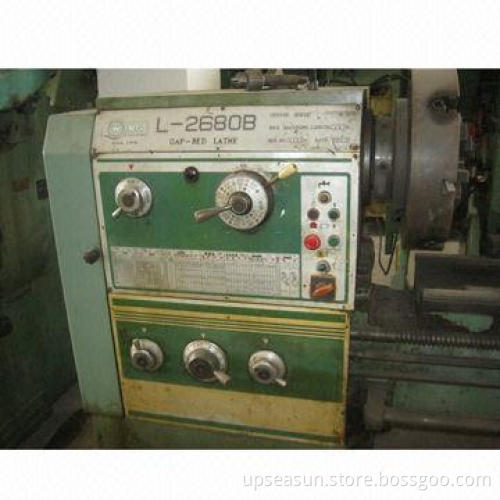 Second hand lathe machine, weighs 1600kg